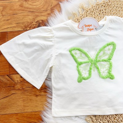 Conj. Blusa Borboleta com Mangas Flare e Short - Off White e Verde